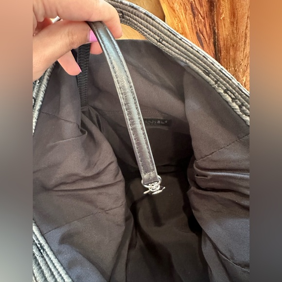 Chanel Unlimited Messenger Bag Nylon Large - Picture 11 of 17